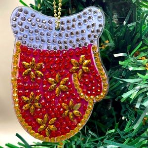 Christmas rhinestone mitten ornament. Handmade. Decorated on both sides.